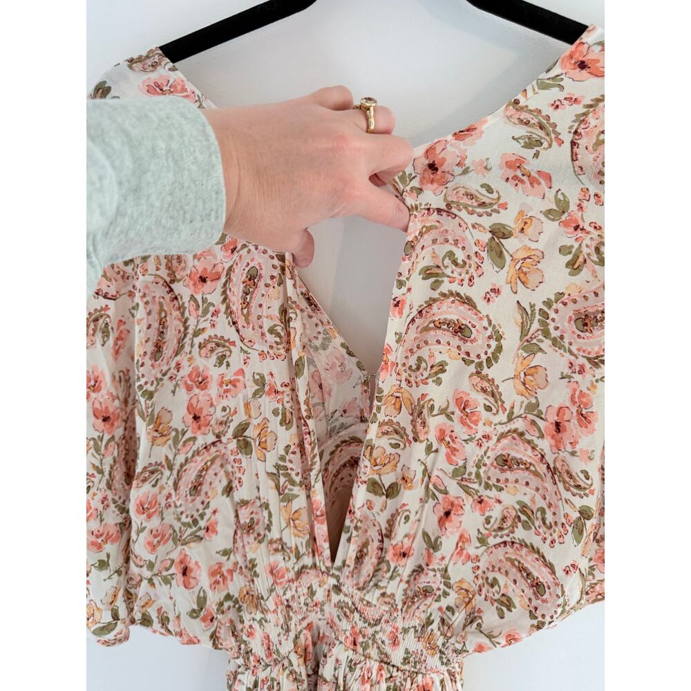 Aura Boho Maxi Dress in a cream and peach paisley floral pattern-Size M - Picture 8 of 13